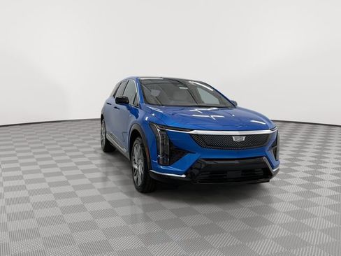 New 2026 Cadillac Optiq Luxury 2 w/ LPO, Floor Liner Package AWD/4WD image 2