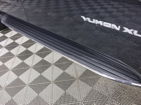 Used 2019 GMC Yukon XL SLT image 43