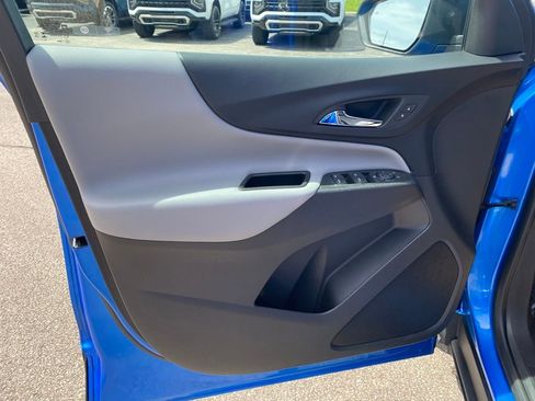 Used 2024 Chevrolet Equinox LS w/ LS Convenience Package FWD image 9