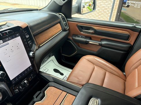 Used 2024 RAM 1500 Limited w/ Off Road Group image 28