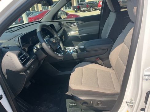 New 2026 Chevrolet Traverse LT w/ LPO, Floor Liner Package image 16