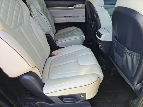 Used 2021 Hyundai Palisade Limited image 42