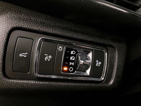 Used 2021 Lincoln Corsair AWD w/ Equipment Group 101A image 30