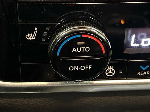 Used 2021 Nissan Rogue Platinum image 27