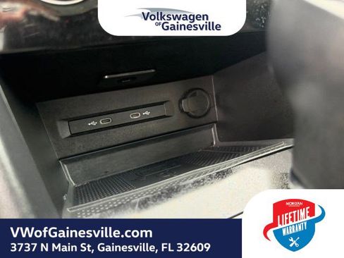 Certified 2024 Volkswagen Taos SE image 28