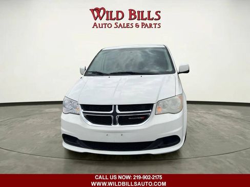 Used 2013 Dodge Grand Caravan SXT FWD image 2