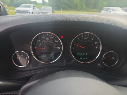 Used 2013 Jeep Wrangler Unlimited Sport AWD/4WD image 18