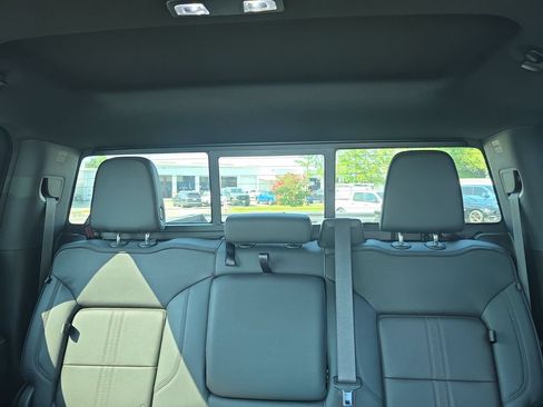 Used 2024 Chevrolet Silverado 1500 High Country w/ Max Trailering Package AWD/4WD image 27