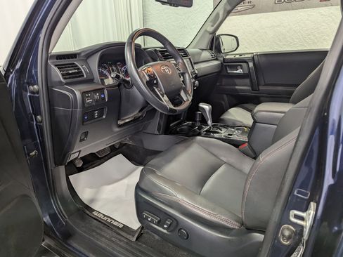 Used 2021 Toyota 4Runner TRD Off-Road Premium w/ Moonroof Package AWD/4WD image 14