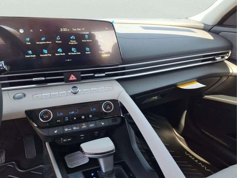 New 2026 Hyundai Elantra Limited FWD image 13