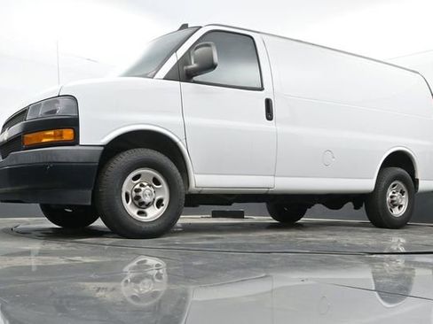 Used 2020 Chevrolet Express 2500 w/ Driver Convenience Package image 12