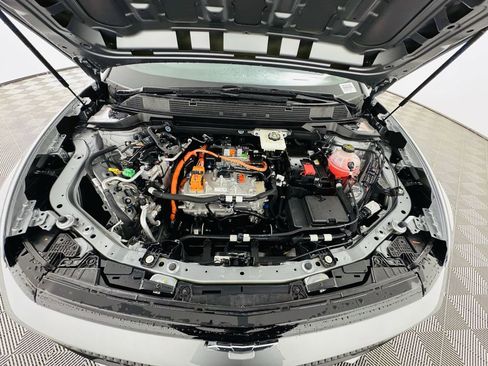 Used 2025 Chevrolet Equinox EV RS image 34