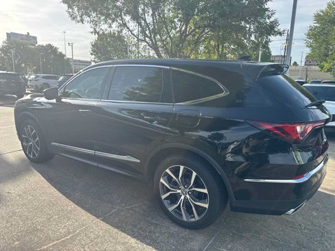 Used 2024 Acura MDX SH-AWD w/ Technology Package image 3