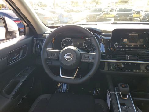 New 2025 Nissan Pathfinder SV w/ SV Premium Package image 8