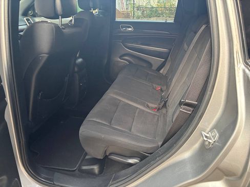 Used 2015 Jeep Grand Cherokee Laredo AWD/4WD image 18