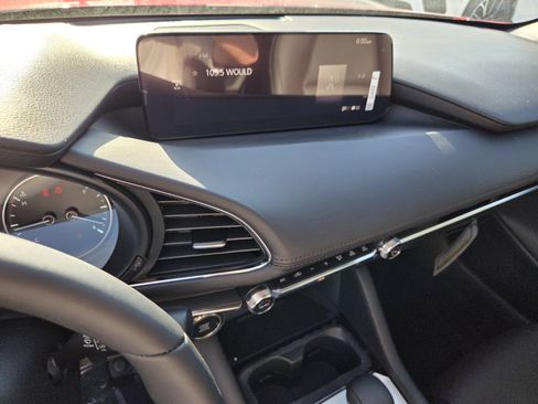 New 2026 MAZDA MAZDA3 Hatchback w/Premium Plus Pkg AWD/4WD image 22