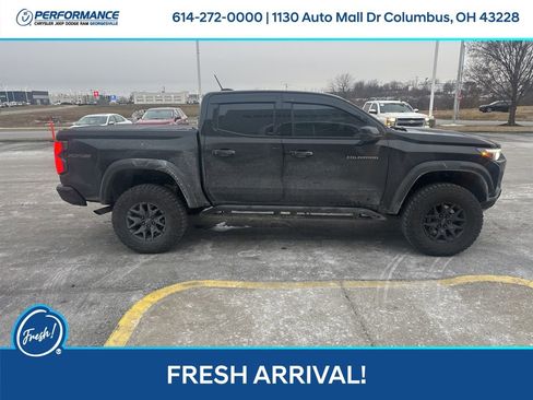 Used 2025 Chevrolet Colorado ZR2 w/ Technology Package image 3