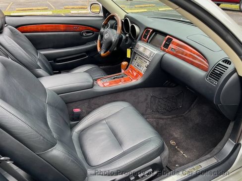 Used 2002 Lexus SC 430 Convertible RWD image 11