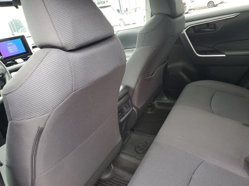 Certified 2023 Toyota RAV4 LE AWD/4WD image 14