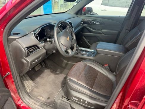 Used 2023 Chevrolet Traverse High Country AWD/4WD image 4