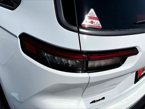 New 2026 Jeep Grand Cherokee L 4WD image 15