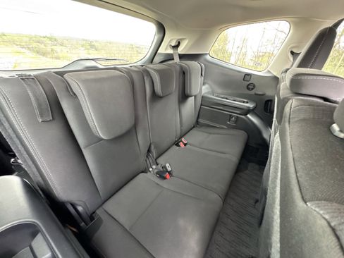Certified 2025 Subaru Ascent Premium AWD/4WD image 30