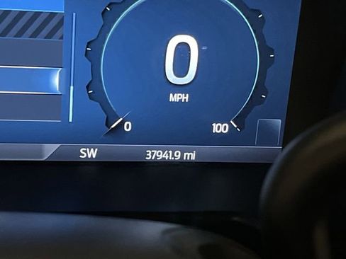 Used 2024 Ford F250 Platinum image 6