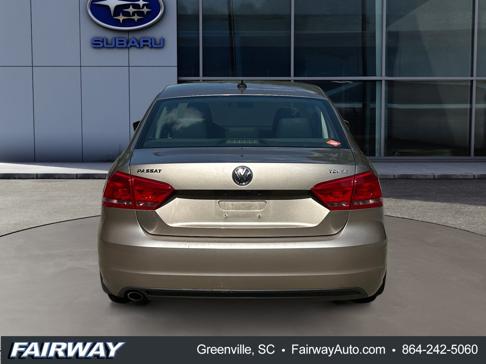 Used 2015 Volkswagen Passat TDI SE FWD image 6