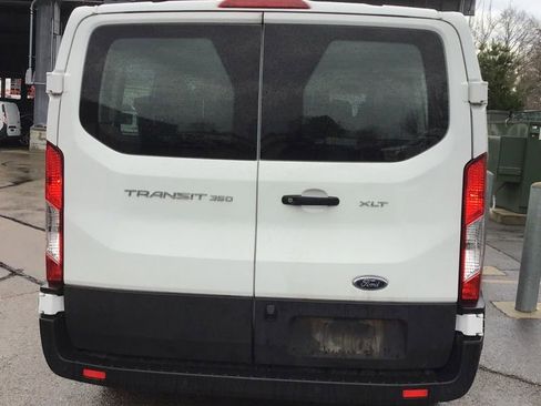 Used 2023 Ford Transit 350 XLT image 4