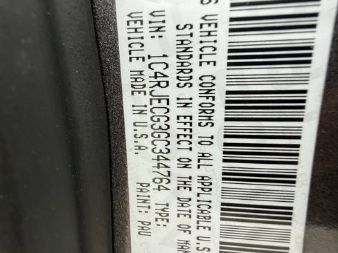 Used 2016 Jeep Grand Cherokee High Altitude RWD image 35