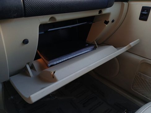 Used 2007 Volkswagen Beetle Coupe w/ Package 1 image 20