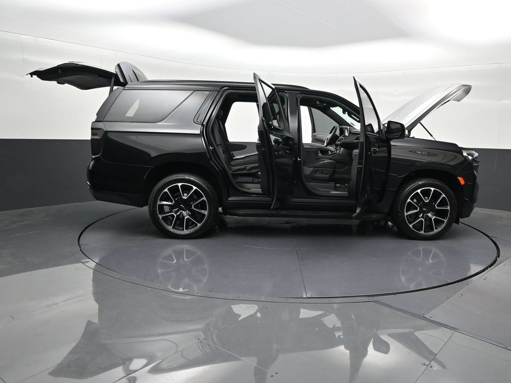 Used 2024 Chevrolet Tahoe RST w/ Luxury Package RWD image 37