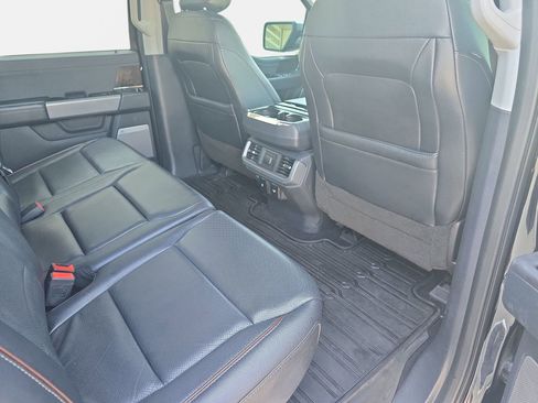 Used 2022 Ford F150 Lariat AWD/4WD image 11