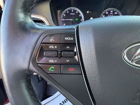 Used 2016 Hyundai Sonata Limited w/ Option Group 04 image 16