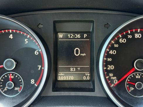 Used 2011 Volkswagen GTI 4-Door FWD image 8