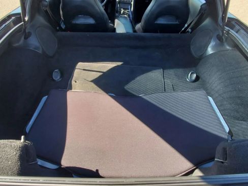 Used 2004 Chevrolet Corvette Coupe w/ Preferred Equipment Group image 28