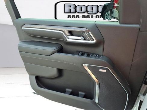 Used 2024 Chevrolet Silverado 2500 LTZ w/ LTZ Plus Package AWD/4WD image 18