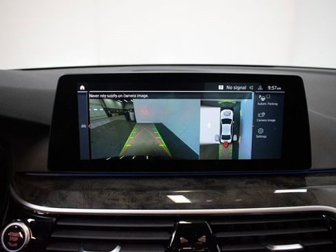 Used 2020 BMW 540i xDrive w/ Premium Package image 16