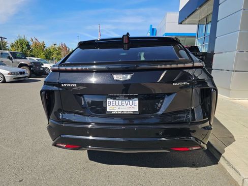 Used 2024 Cadillac Lyriq Sport AWD/4WD image 6