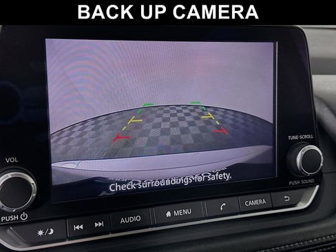 Used 2024 Nissan Rogue SV image 15