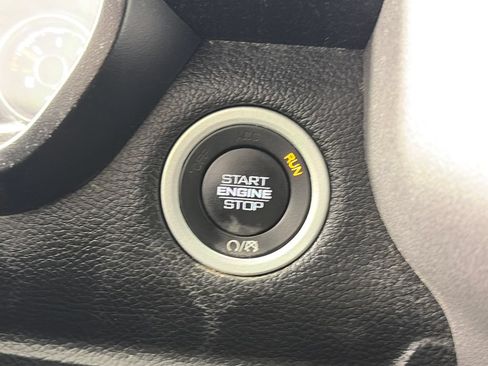 Used 2020 RAM 1500 Big Horn AWD/4WD image 24