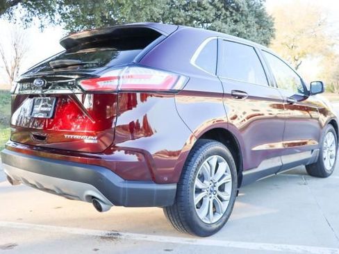 Used 2019 Ford Edge Titanium w/ Equipment Group 301A image 7