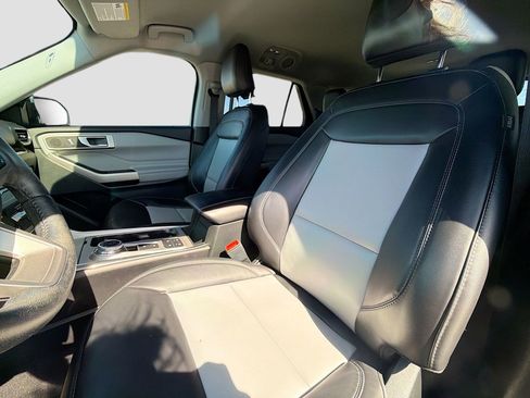 Certified 2023 Ford Explorer XLT w/ Equipment Group 202A image 22