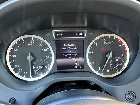 Certified 2017 INFINITI QX30 Premium w/ Navigation Package image 18