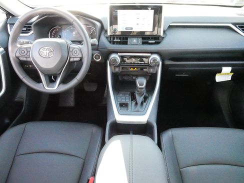 Certified 2025 Toyota RAV4 XLE Premium image 10