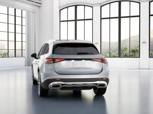 Certified 2025 Mercedes-Benz GLC 300 4MATIC image 26