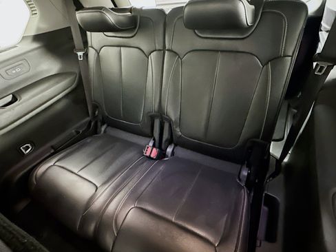 Used 2023 Jeep Grand Cherokee L Limited w/ Luxury Tech Group II image 29