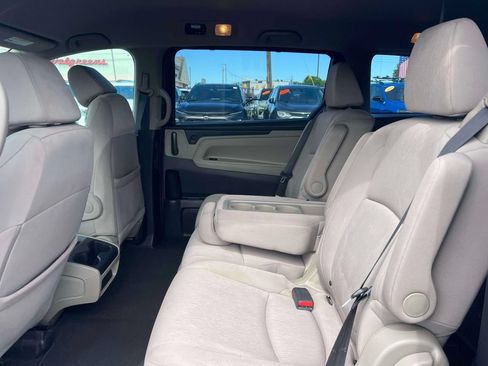 Used 2019 Honda Odyssey EX image 9