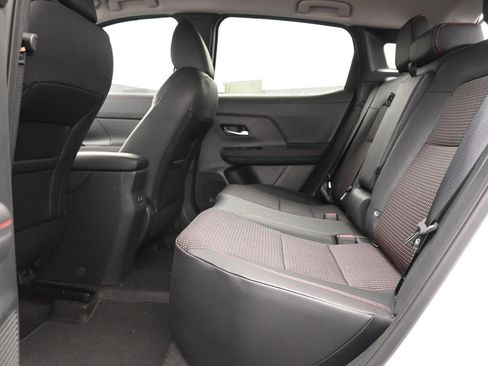 New 2025 Nissan Kicks SR FWD image 14