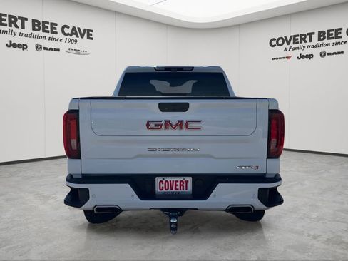 Used 2022 GMC Sierra 1500 AT4 w/ AT4 Premium Package image 8